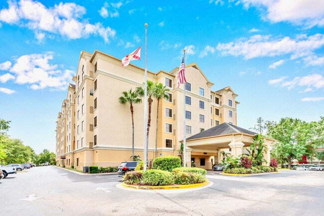 Foto del edificio - 7601-7601 Canada Ave