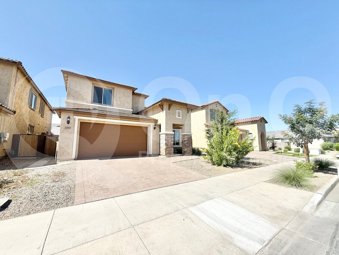 Primary Photo - 22987 E Pummelos Rd