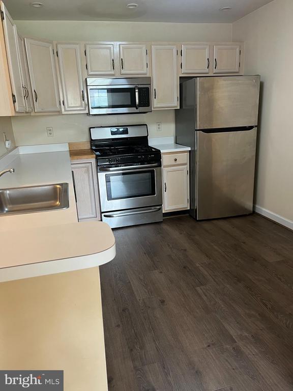 Foto del edificio - 2322 Falls Gable Ln