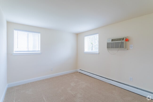 2 BR 1 BA - 750 Sq Ft - Second Bedroom - Pear Tree Court