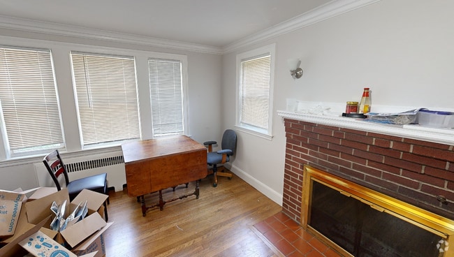 Building Photo - 25 Greycliff Rd