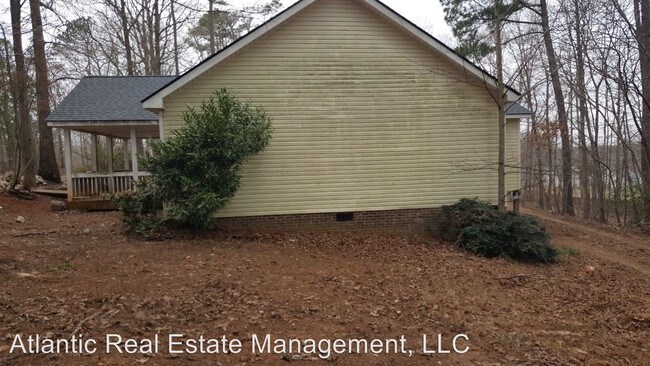 Foto del edificio - 3 br, 2 bath House - 152 Robert Sledge Road