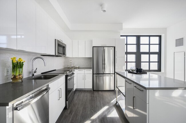Foto del edificio - 46 Plympton St