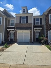 Building Photo - 1934 Dilcrest Dr