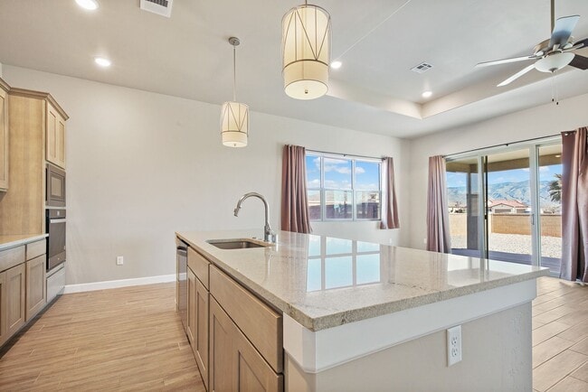 Building Photo - Newer Construction Home located in Mesa Village