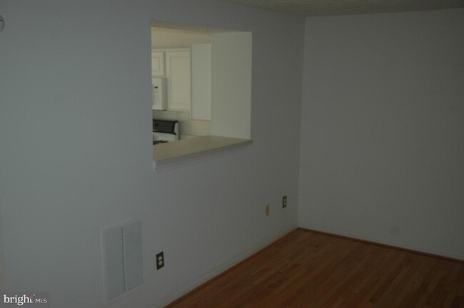 Building Photo - 7521 Stones Throw Ct