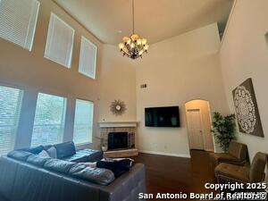 Building Photo - 510 Roble Fino