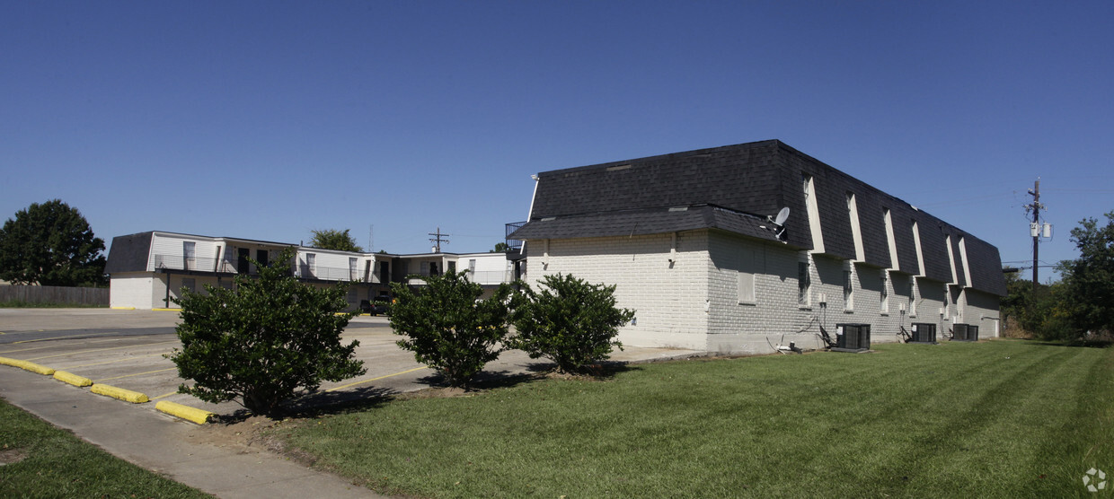 Building Photo - Jackson Square Apartments