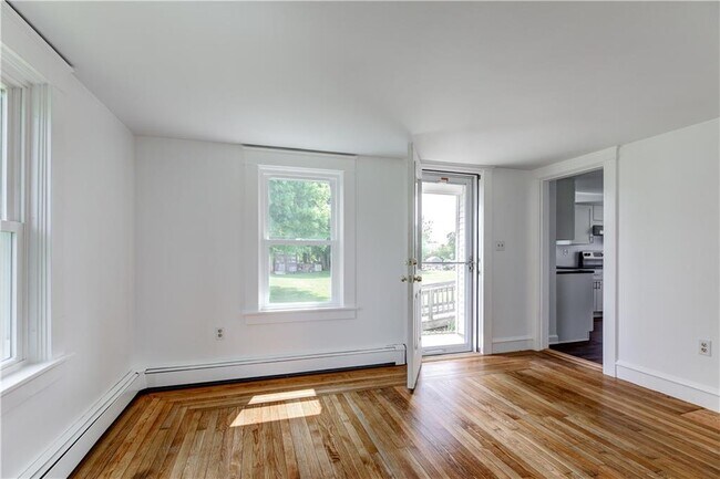 Foto del edificio - 44 Paquins Ln