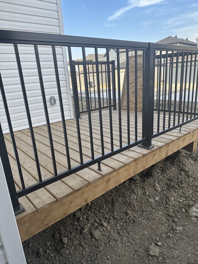 Building Photo - 9641 Colak Link SW
