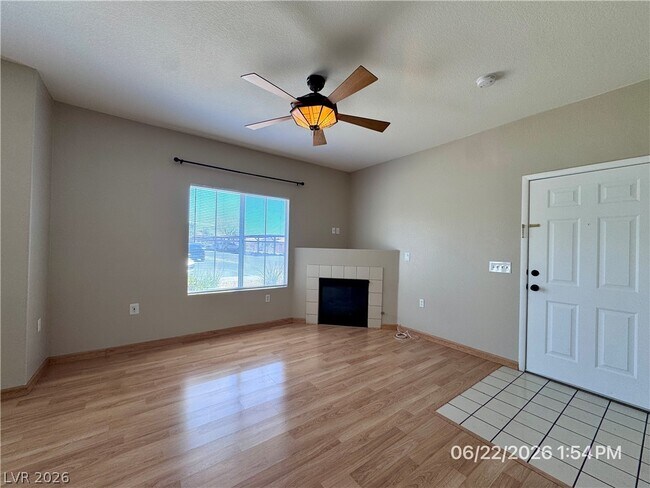 Building Photo - 10245 S Maryland Pkwy