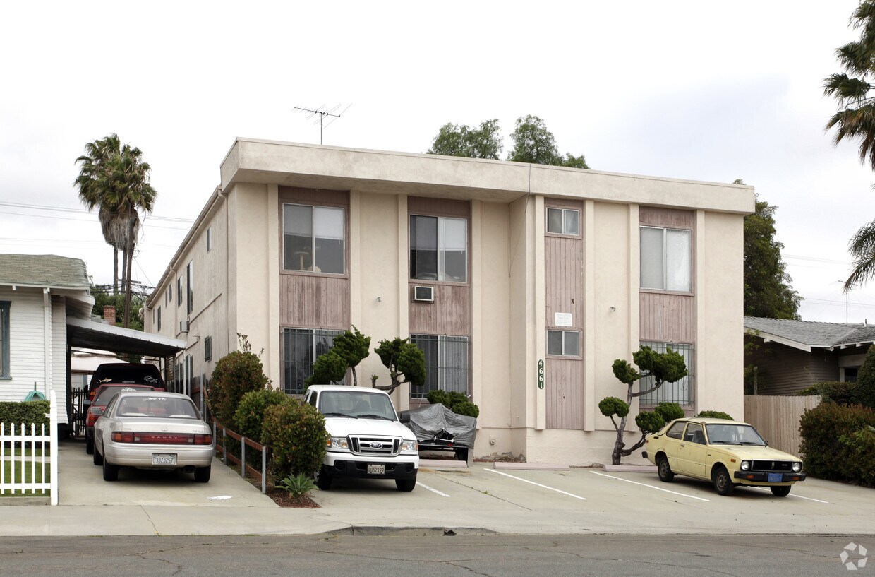 Building Photo - 4661 Arizona St