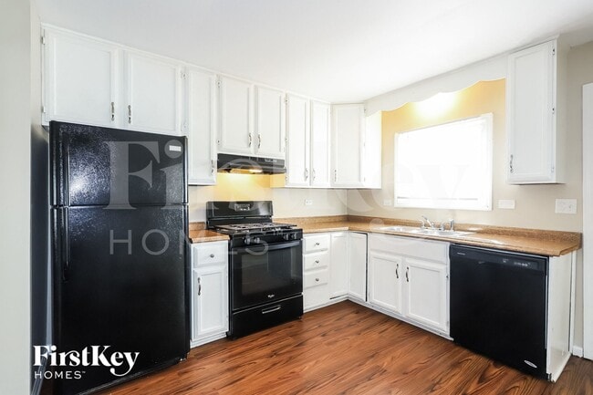 Foto del edificio - 642 Bradley Ave