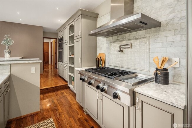 Building Photo - 3bd/2.25ba Edmonds House