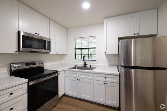 2 habitaciones, 1 baño - 750 pies cuadrados - Cocina - Timber Ridge Apartments