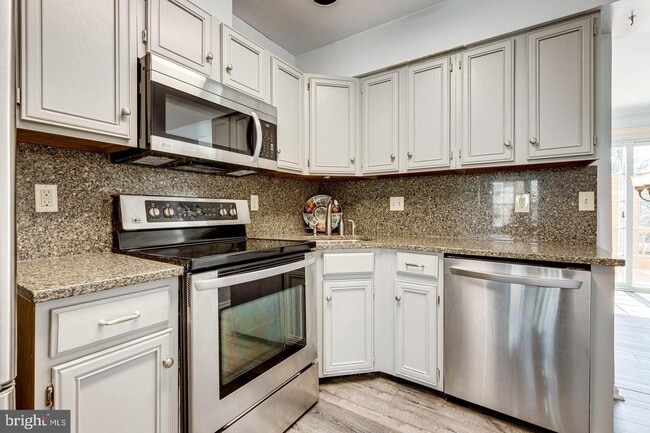 Building Photo - 6171 Stonepath Cir