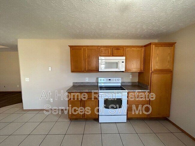 Foto del edificio - 1175 N Northwood