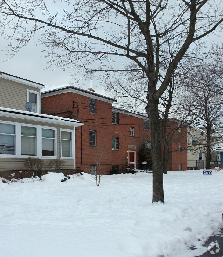Building Photo - 37 S Highland Ave