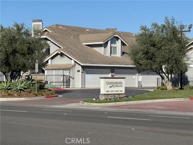 Foto principal - 10411 Garden Grove Blvd