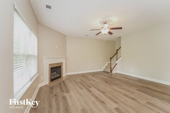 Building Photo - 6116 Silver Chime Way