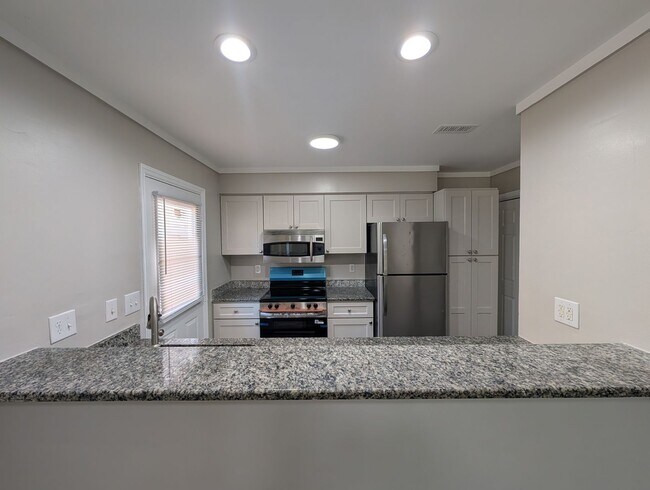 Foto del edificio - 4632 Kilcullen Dr