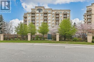 Building Photo - 8 Maison Parc Ct