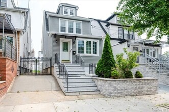 Building Photo - 132-55 114th Pl
