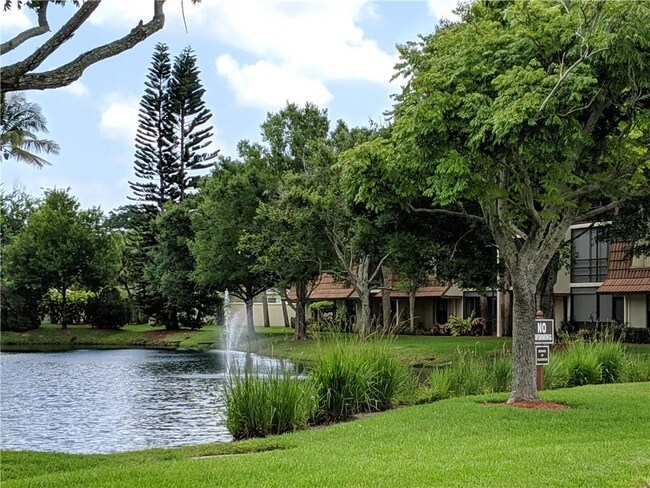 Foto del edificio - 3100 SE Pruitt Rd