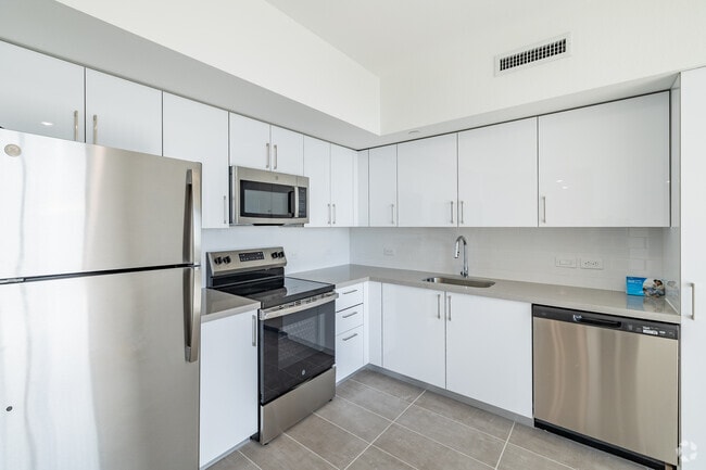 3BD, 2BA - 1,109SF - Kitchen - Princeton Crossings