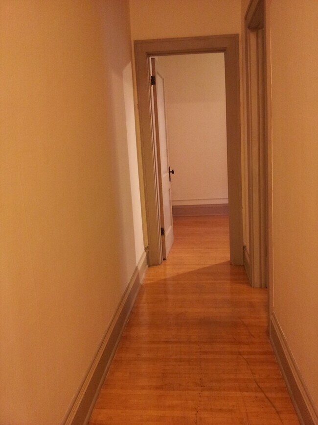 Foto del edificio - 2106 Garfield Ave