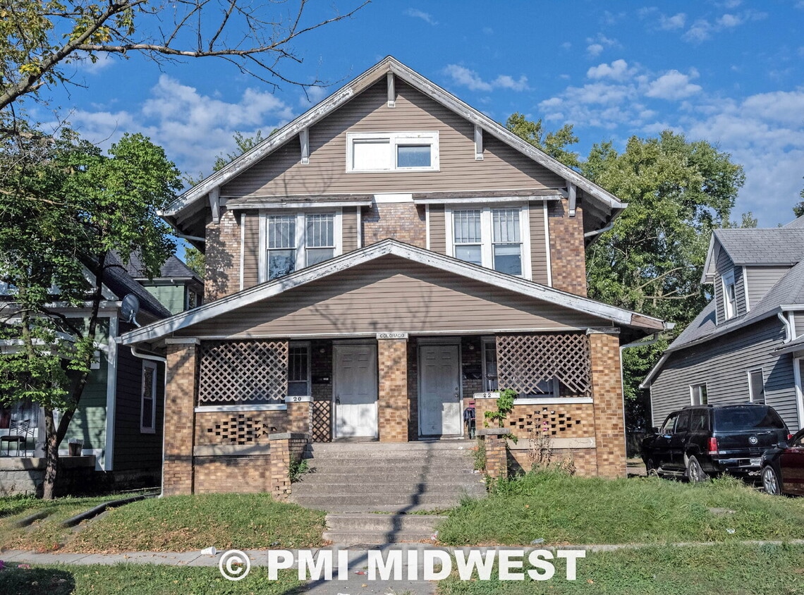 "Charming 3-Bed Duplex Retreat in Indianapolis – Spacious 1,318 Sq Ft with Modern Amenities!" - "Charming 3-Bed Duplex Retreat in Indianapolis – Spacious 1,318 Sq Ft with Modern Amenities!"