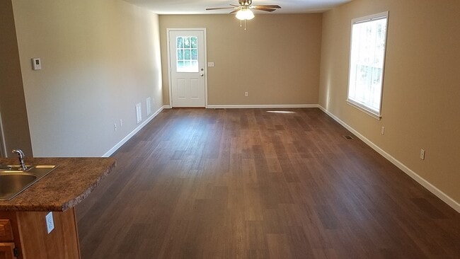 Great Room - 523 Stoney Mountain Rd