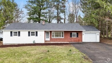 Building Photo - 13 Brookside Ave W