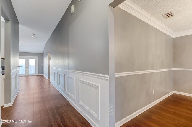Foto del edificio - 8023 Tuxford Ln
