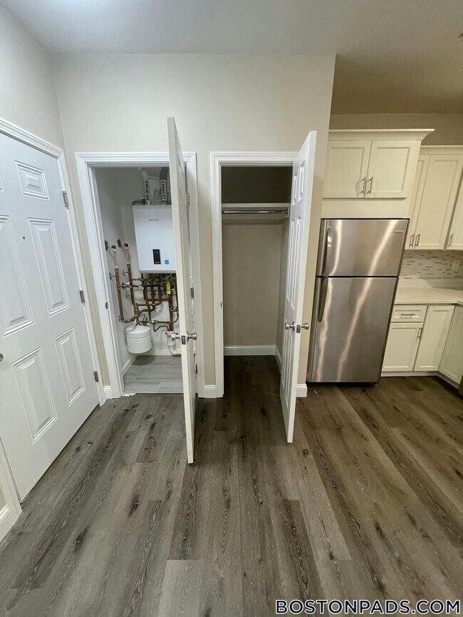 Foto del edificio - 191 N Common St