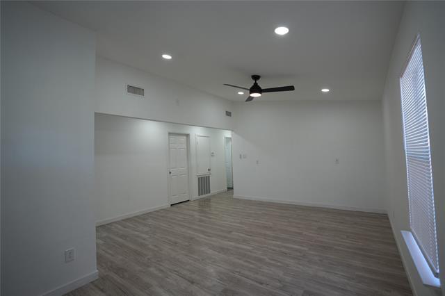 Building Photo - 4535 Parry Ave