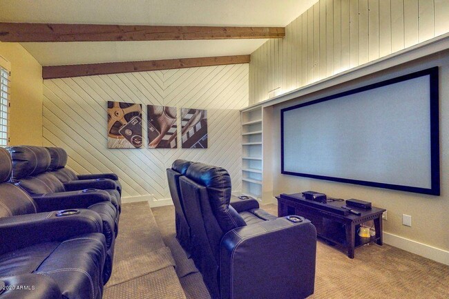 Foto del edificio - 10437 N 57th St