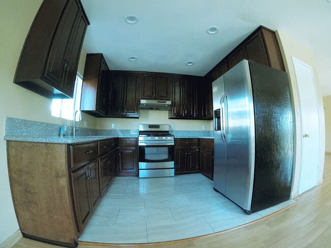 Foto del edificio - 5646 La Mirada Ave