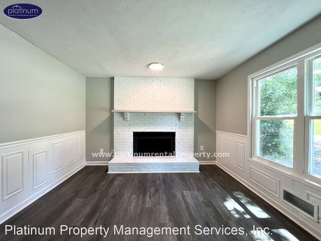 Building Photo - 2 br, 1.5 bath House - 2883 Lakemont Dr Sw