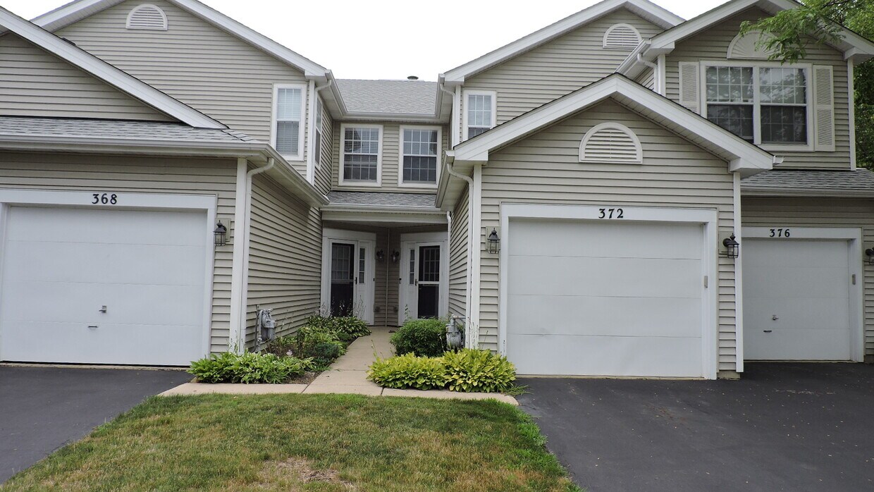 372 Glen Byrn Ct, Schaumburg, IL 60194 Townhome Rentals in Schaumburg