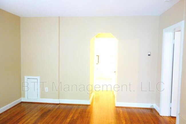 Foto del edificio - 8409 Greenwood Ave