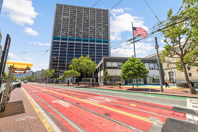 Building Photo - Fox Plaza