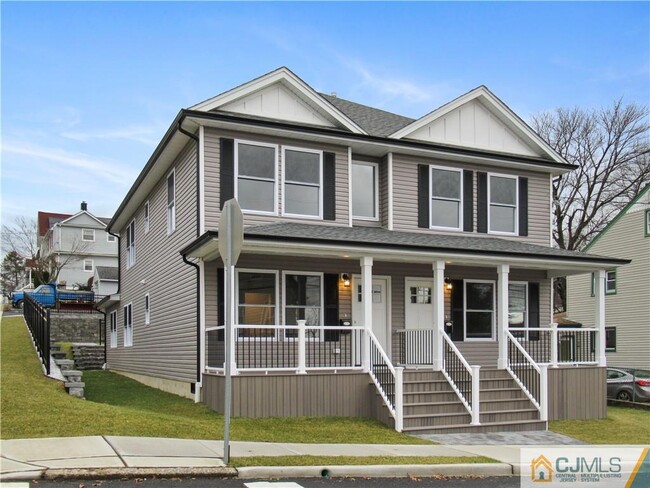 Building Photo - 502 Alpine St