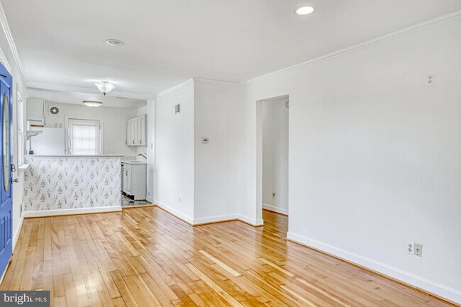 Foto del edificio - 5608 Tremont Dr