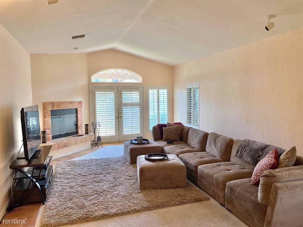 3 br, 3 bath Condo 79115 Bermuda Dunes Dr Condo for Rent in Bermuda