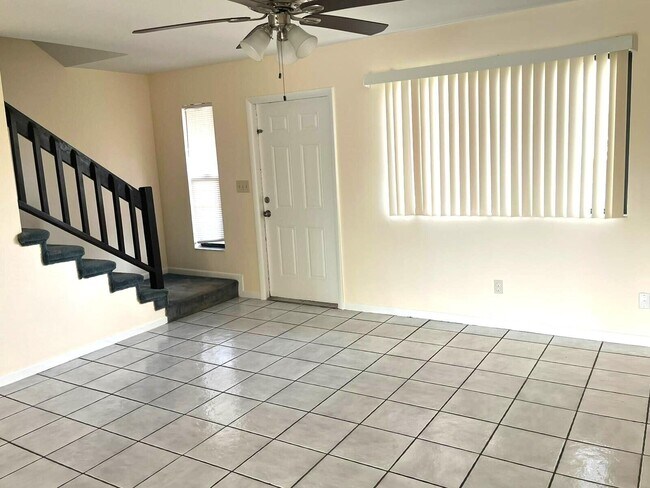 Building Photo - 4105 Inlet Cir