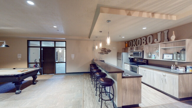 Building Photo - Tallgrass Village Apartments & Townhomes