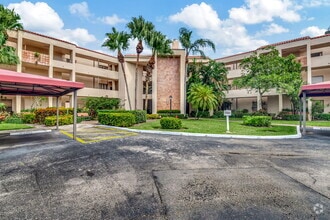 Building Photo - 7460 La Paz Blvd