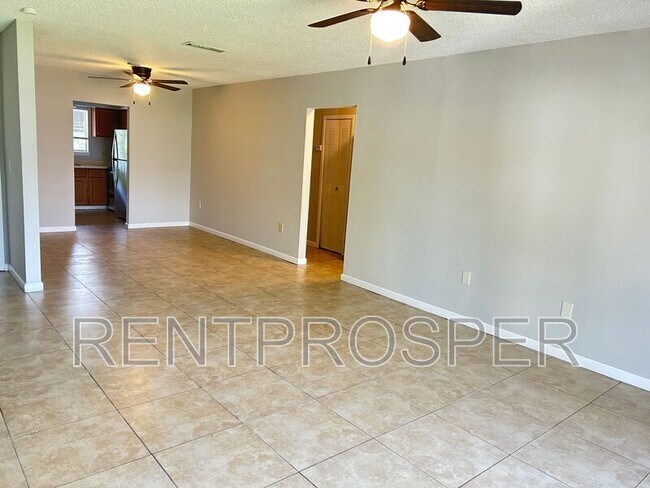 Building Photo - 4117 S Semoran Blvd