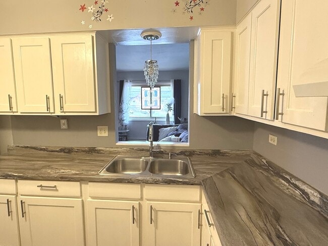 Foto del edificio - 5725 Holmes Ave